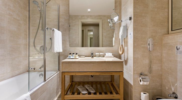 TITANIC RESORT HOTEL