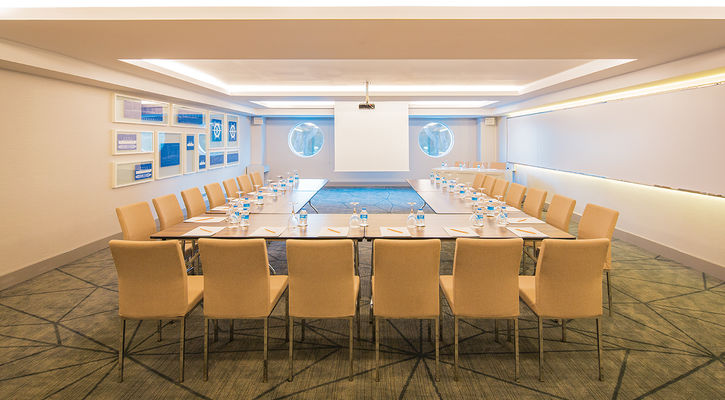 TITANIC RESORT HOTEL