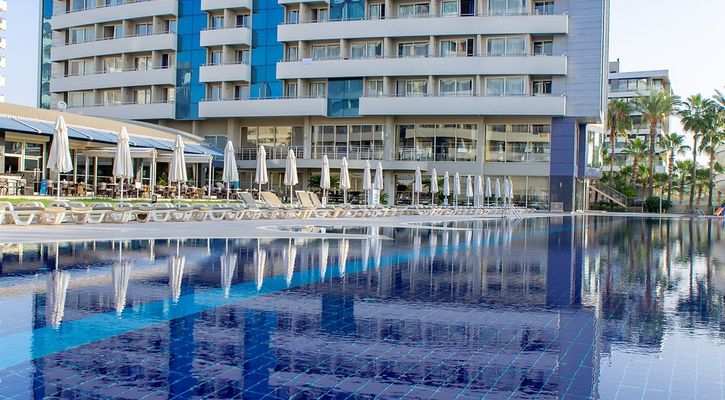 PORTO BELLO HOTEL RESORT & SPA