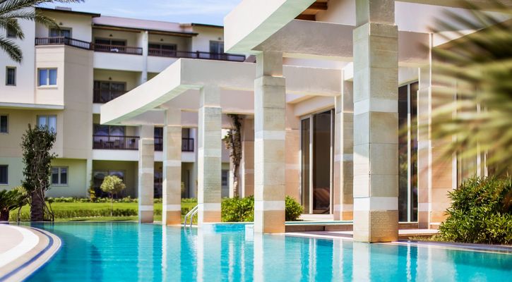 Lara Barut Collection