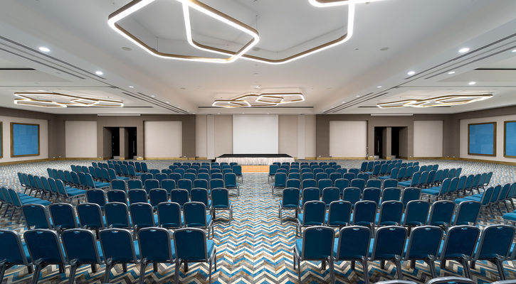 Lara Barut Collection