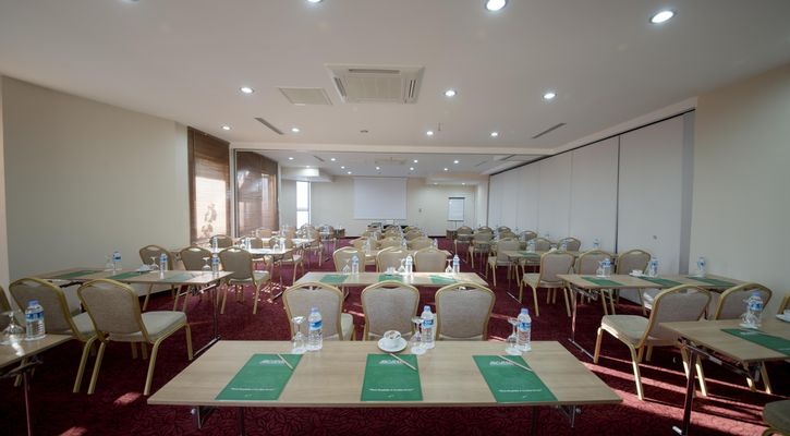 LiMAK ARCADiA HOTEL