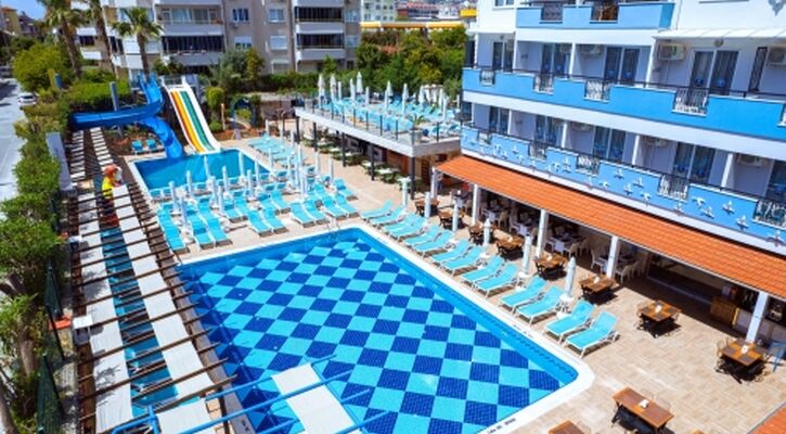 Club Big Blue Suite Hotel
