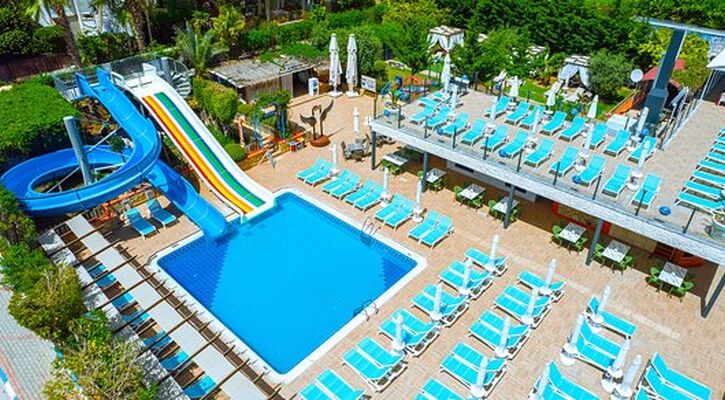 Club Big Blue Suite Hotel