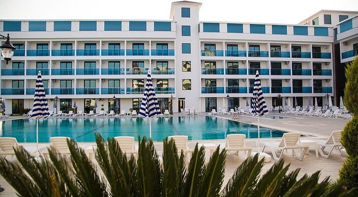 Grand Cinar Hotel