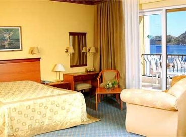 GREEN PLATAN HOTEL