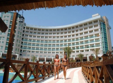 SHERWOOD BREEZES RESORT HOTEL