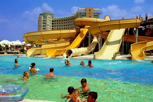 SHERWOOD BREEZES RESORT HOTEL