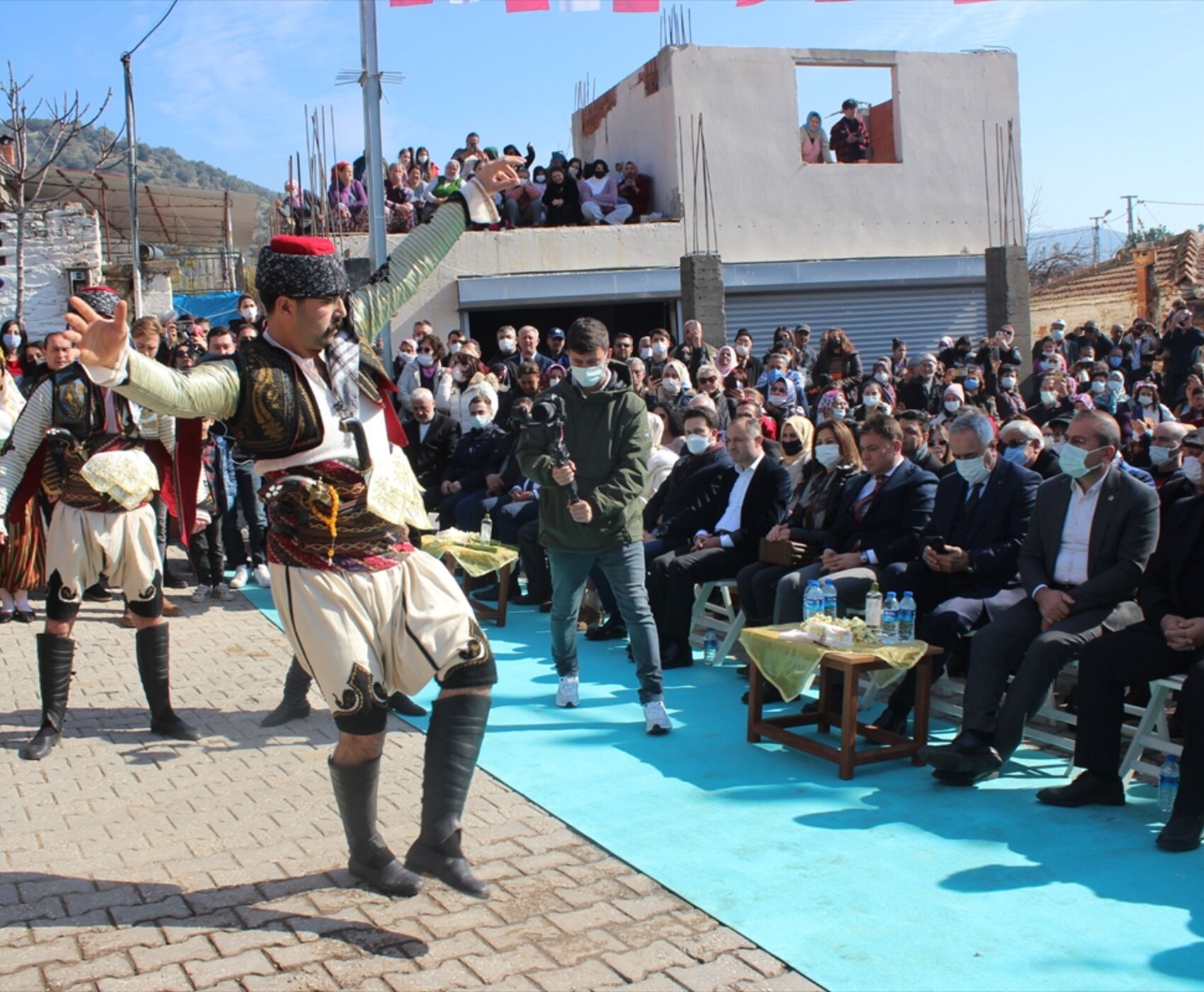 TARİHİ İZMİR GEZİSİ VE NERGİS FESTİVALİ