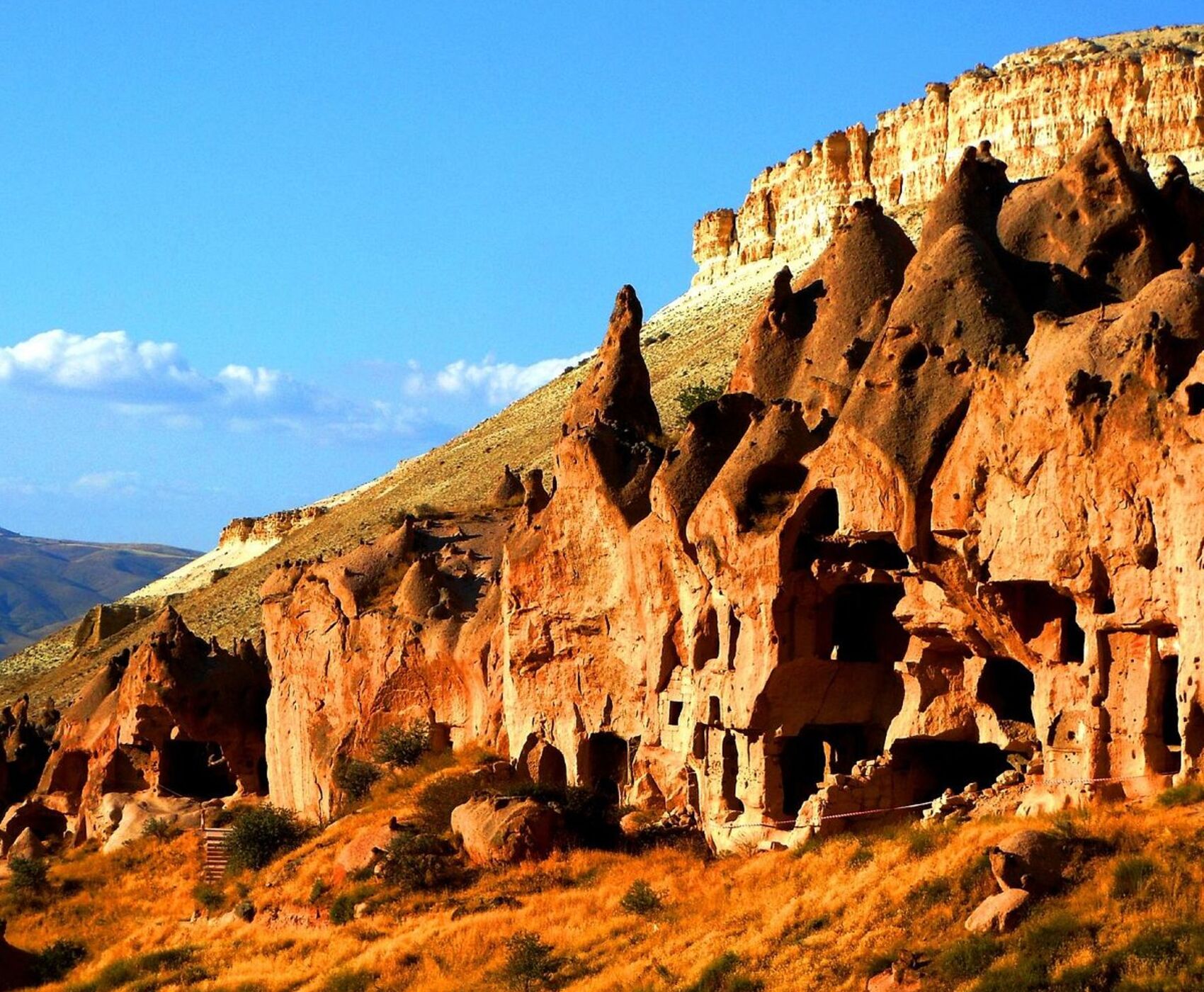 DOĞA HARİKASI KAPADOKYA 