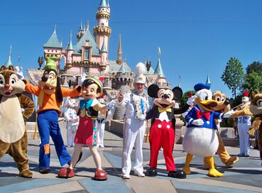 İzmir Çıkışlı Paris & Disneyland Kültür ve Eğlence Turu Rotası