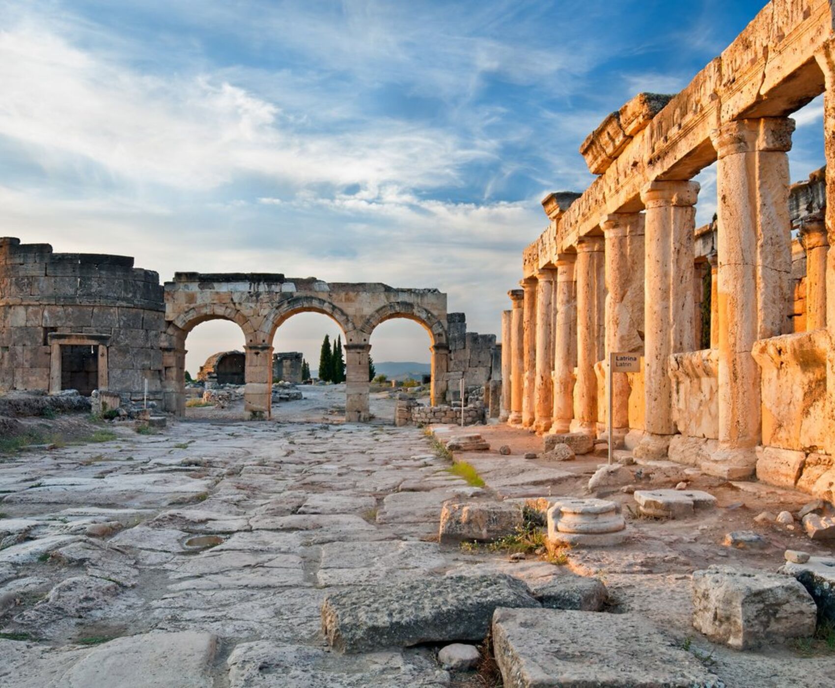 LAVANTA BAHÇELERİ & SALDA GÖLÜ & PAMUKKALE