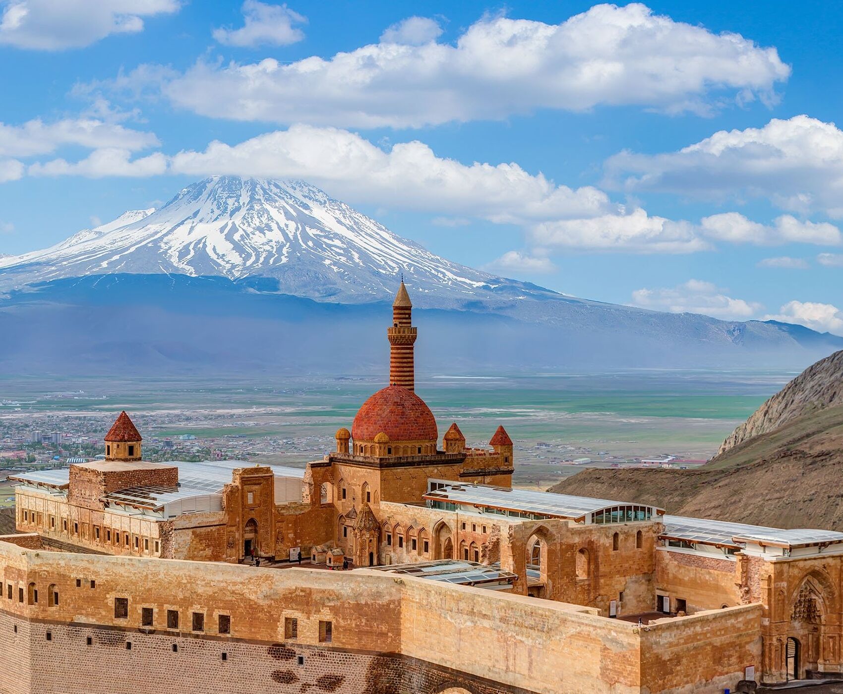 ANTALYA DAN DİREKT UÇAKLI VAN KARS & PERU GÖKKUŞAĞI TEPELERİ DEĞİL ERZURUM GÖKKUŞAĞI TEPELERİ