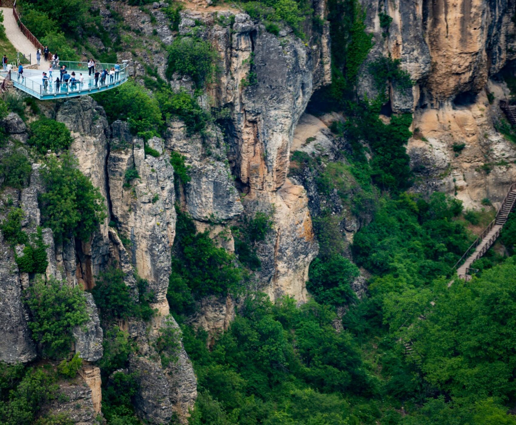 UÇAKLI BAŞTAN BAŞA BATI KARADENİZ TURU