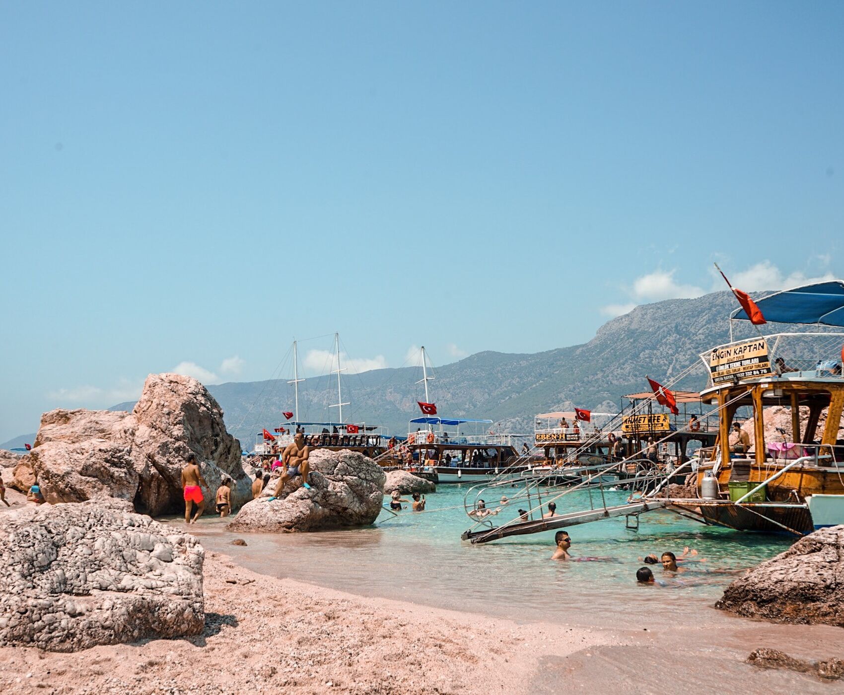 PAPAZ İSKELESİ & KORSAN KOYU & SULUADA YAT TURU