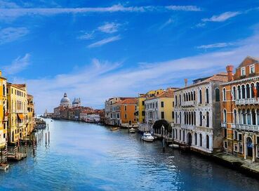 İzmir Çıkışlı Büyük İtalya & Amalfi Turu (Napoli - Bergamo)