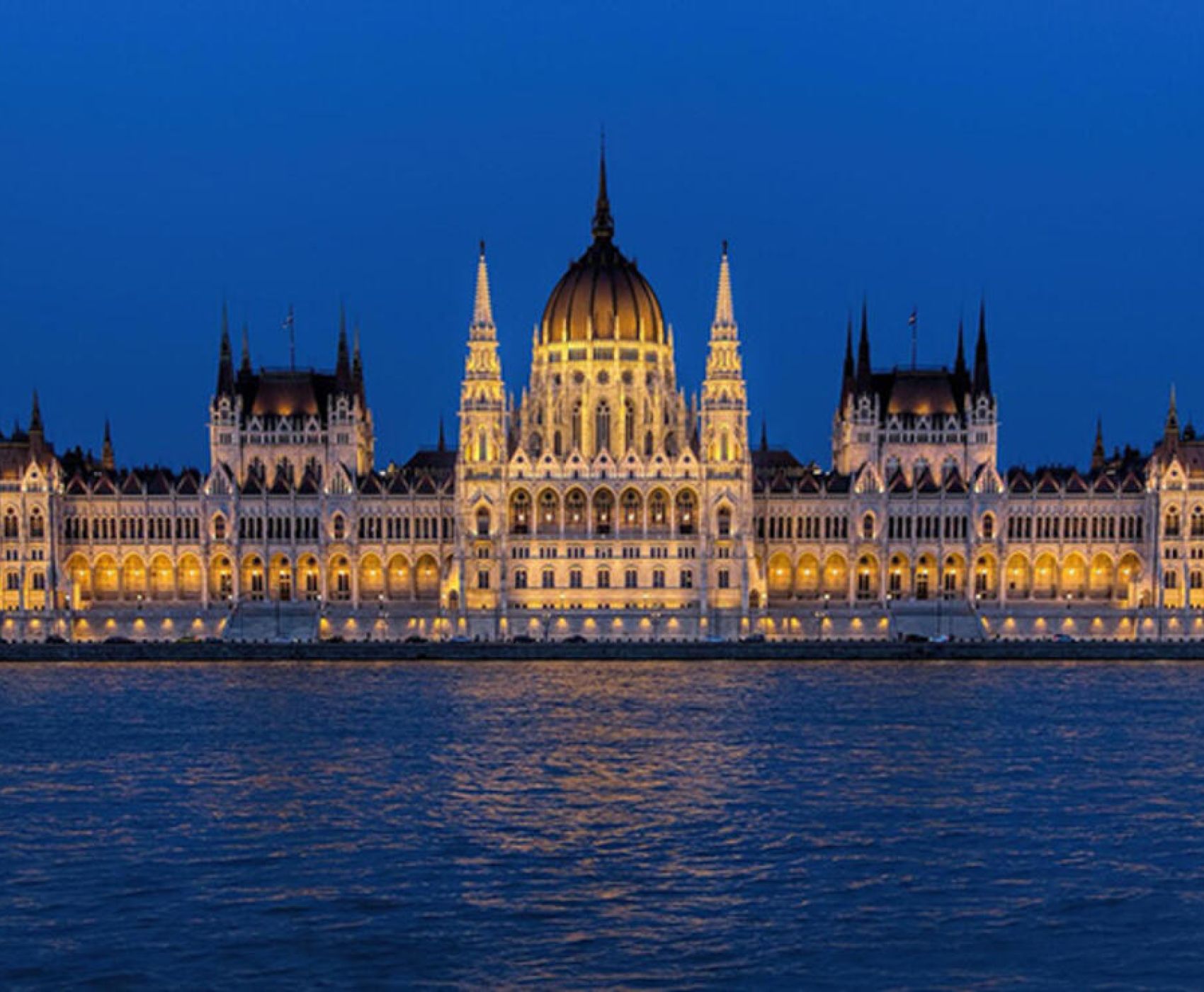 ANTALYA DAN DİREKT UÇAKLI BAŞTAN BAŞA ORTA AVRUPA